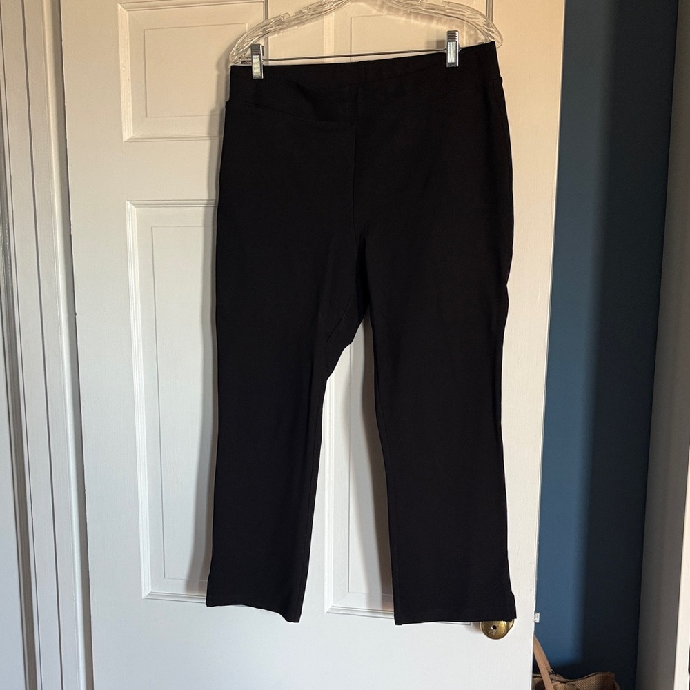 Quince ultra stretch ponte kick flair Black